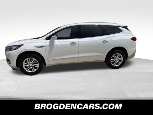 Used 2018 Buick Enclave Essence w/ Trailering Package FWD image 5