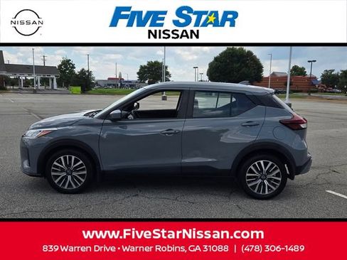 Used 2023 Nissan Kicks SV FWD image 4