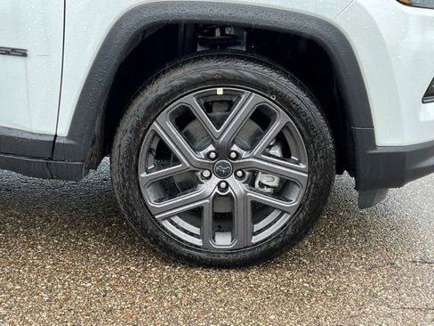 New 2026 Jeep Compass Limited image 5