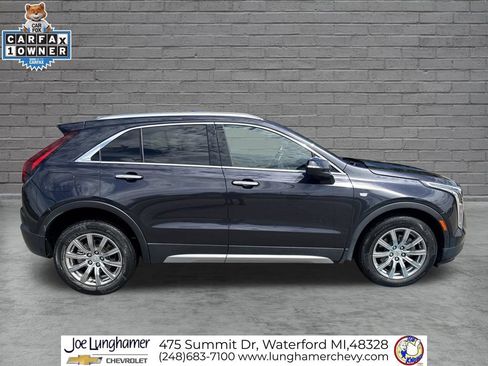 Used 2022 Cadillac XT4 Premium Luxury w/ Enhanced Visibility Package AWD/4WD image 2