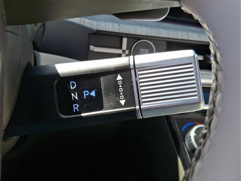 Used 2024 Hyundai Santa Fe Calligraphy image 16