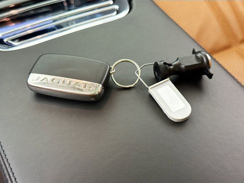 Used 2014 Jaguar XJ L Supercharged image 17