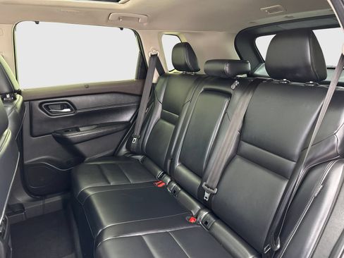 Used 2023 Nissan Rogue SV w/ SV Premium B Package FWD image 36