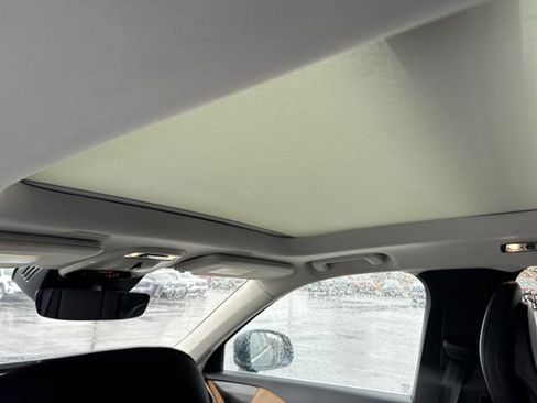 Used 2022 Volvo XC90 T6 Momentum w/ Advanced Package image 14