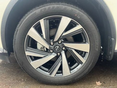 Used 2024 Nissan Murano SL image 10