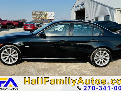 Used 2011 BMW 328i Sedan RWD image 2