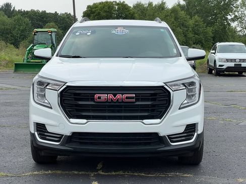 Certified 2024 GMC Terrain SLE w/ Driver Convenience Package AWD/4WD image 41
