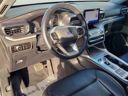 Used 2023 Ford Explorer XLT w/ Equipment Group 202A image 23