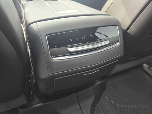 Used 2021 Cadillac Escalade Sport w/ Driver Assist Tech Package image 21