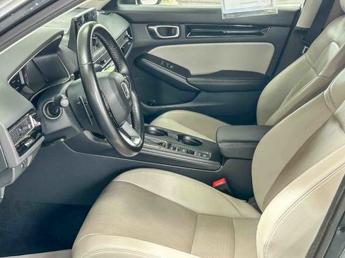 Used 2024 Honda Civic Touring image 17