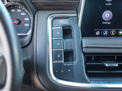 Used 2021 Chevrolet Tahoe Z71 AWD/4WD image 21