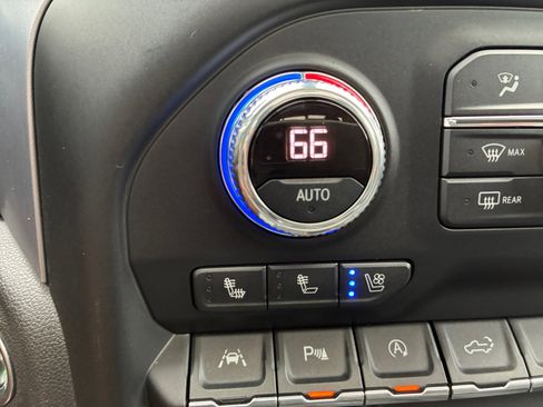 Used 2020 GMC Sierra 1500 SLT image 26