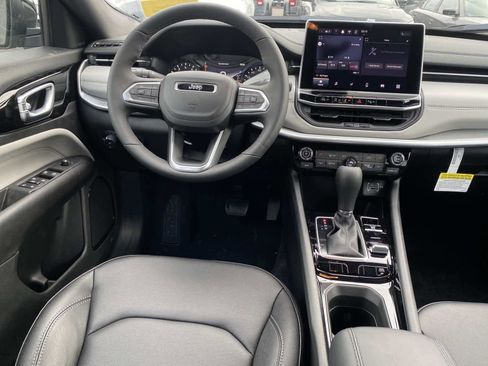 New 2026 Jeep Compass Limited image 8