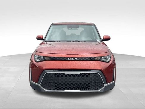 Used 2023 Kia Soul LX w/ LX Technology Package FWD image 8