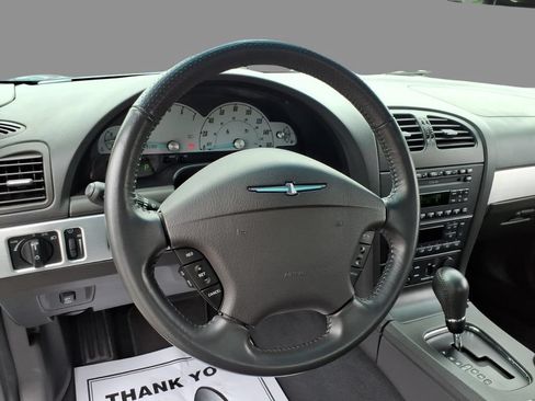 Used 2002 Ford Thunderbird RWD image 17