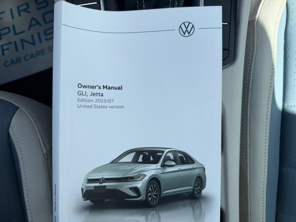 Certified 2026 Volkswagen Jetta SE FWD image 34