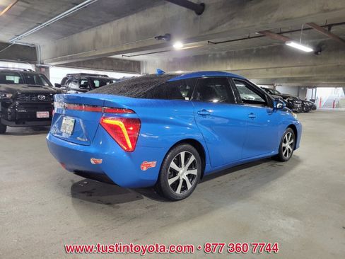 Certified 2017 Toyota Mirai image 4