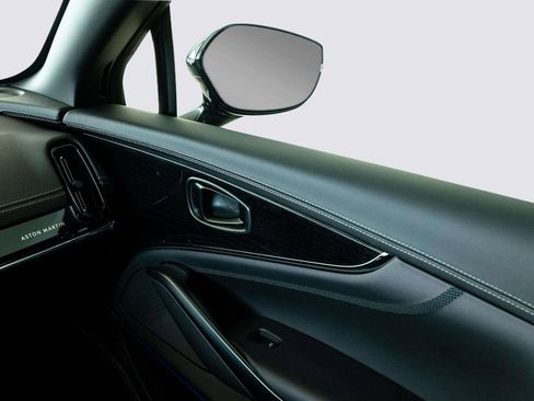 New 2026 Aston Martin DBX 707 image 14