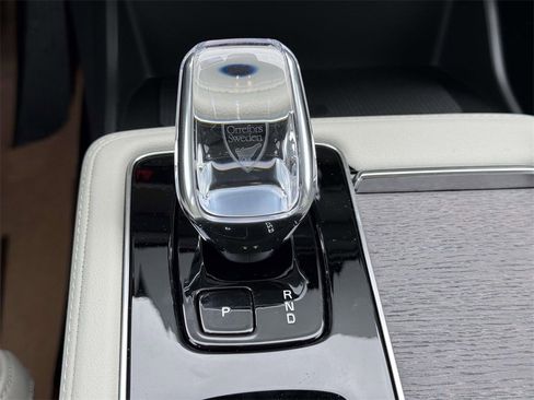 New 2026 Volvo XC90 B5 Ultra w/ Protection Package Premier image 5