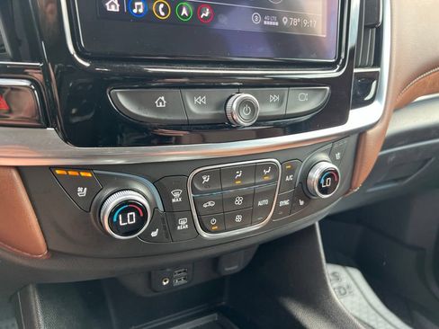 Used 2021 Chevrolet Traverse High Country AWD/4WD image 10