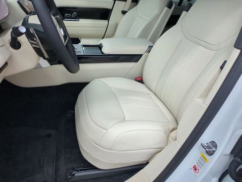 New 2026 Land Rover Range Rover SE AWD/4WD image 12