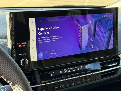 Used 2025 Toyota Sienna XSE image 27