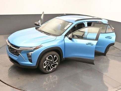 New 2026 Chevrolet Trax RS w/ Driver Confidence Package image 59