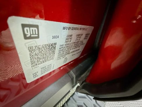 Used 2025 Chevrolet Tahoe Z71 w/ Z71 Off-Road Package image 39