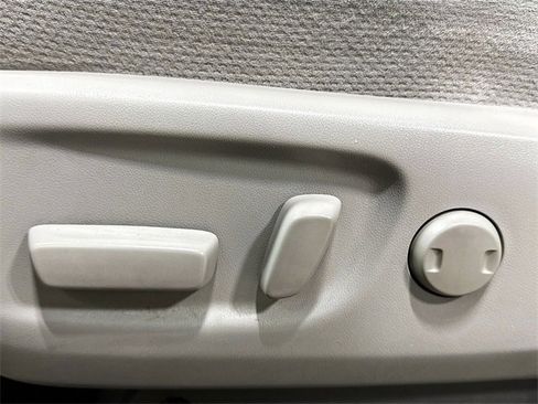 Used 2016 Toyota Sienna LE image 20