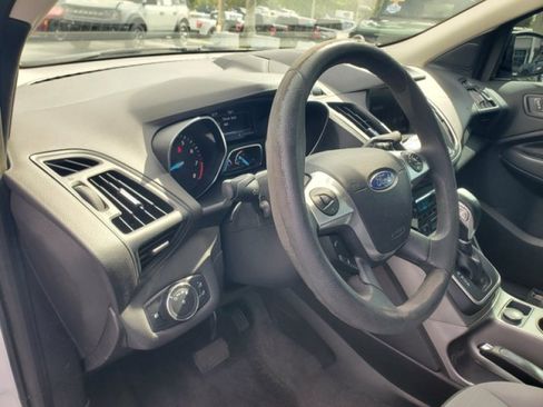 Used 2013 Ford Escape SE w/ Class II Trailer Tow Pkg FWD image 9