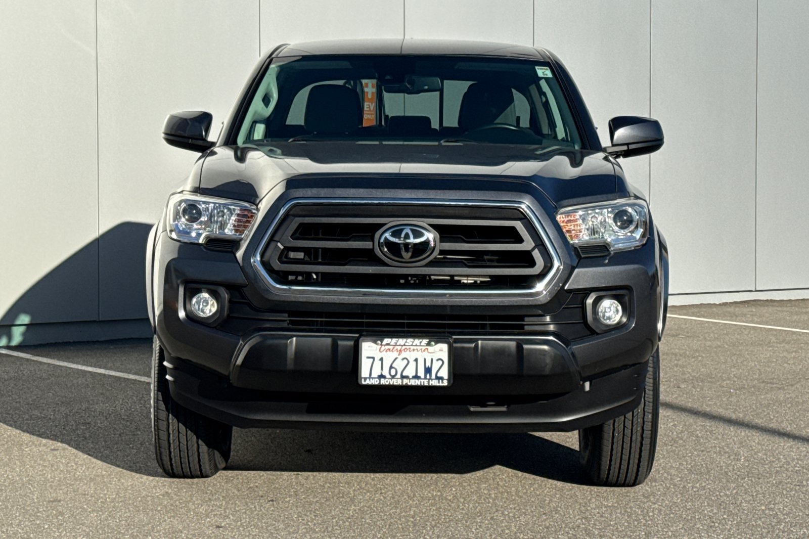 Used 2020 Toyota Tacoma SR5 RWD image 8