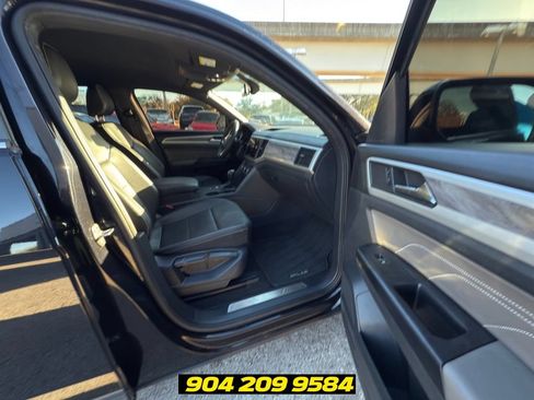 Used 2021 Volkswagen Atlas Cross Sport SE FWD image 36