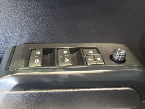 Used 2020 Toyota Tacoma 4x4 Double Cab image 16