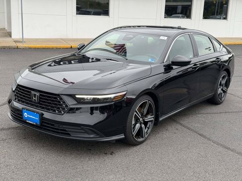 Certified 2025 Honda Accord Sport image 4
