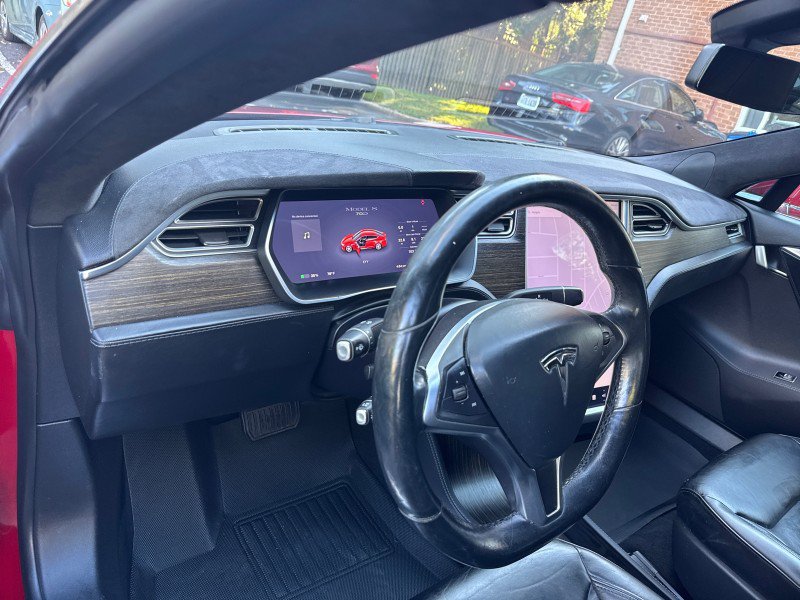 Used 2015 Tesla Model S 70D AWD/4WD image 16