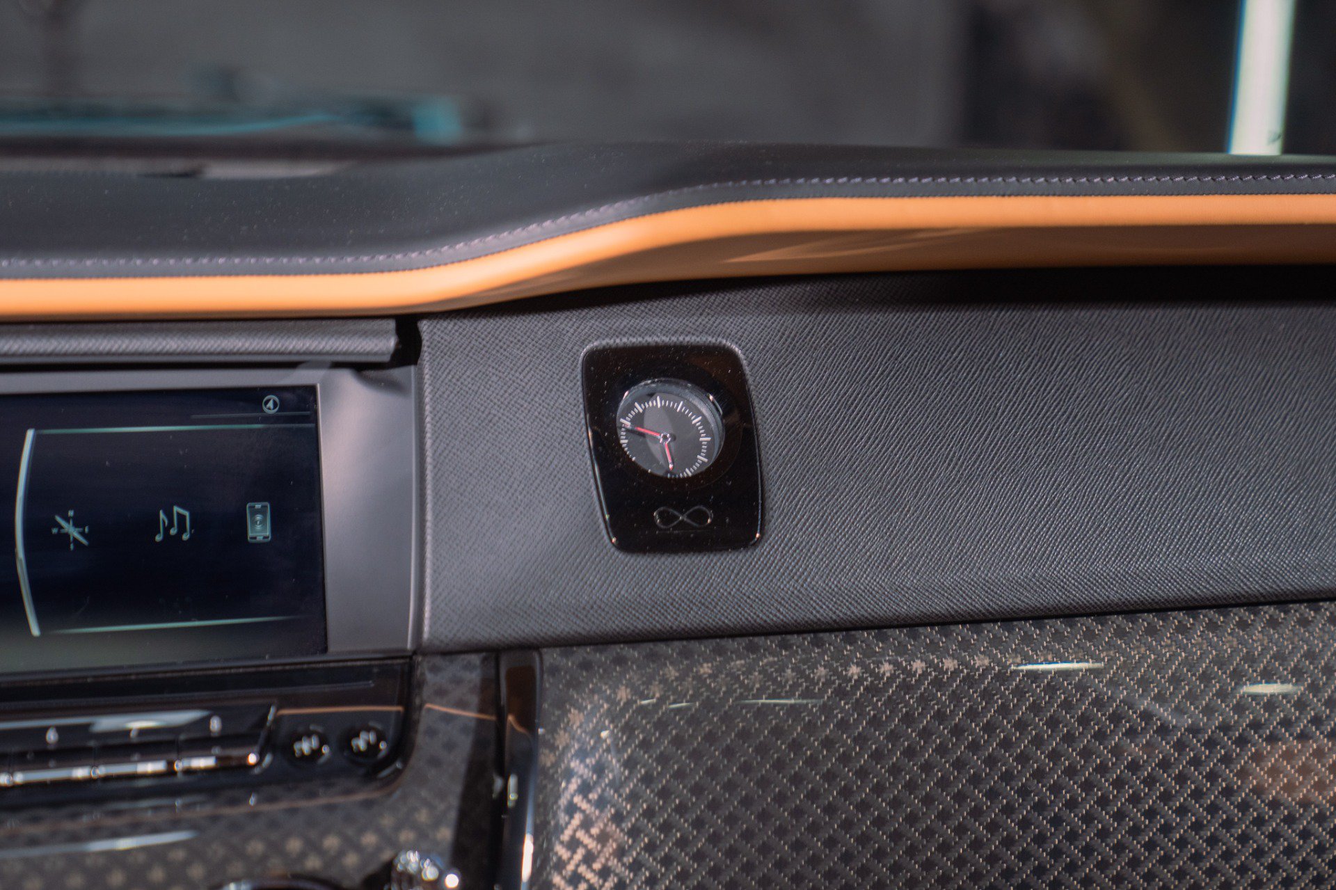 Used 2021 Rolls-Royce Cullinan Black Badge AWD/4WD image 38