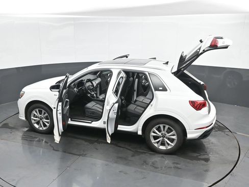 Used 2023 Audi Q3 2.0T Premium image 55