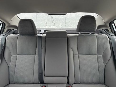 Used 2023 Subaru Legacy Premium image 14