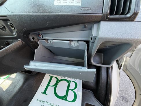 Used 2018 Ford Transit 250 138 image 23