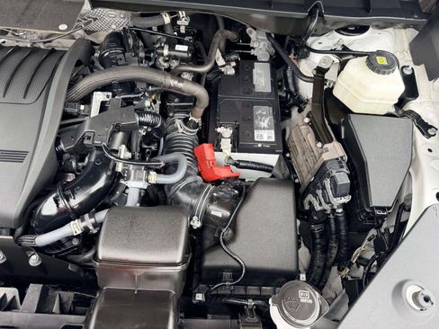 Used 2023 Toyota Highlander L FWD image 15