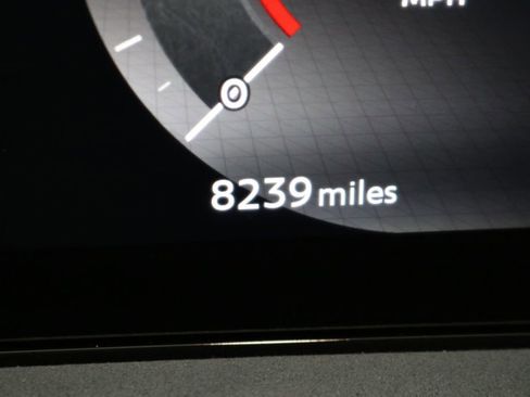 Used 2024 Nissan Ariya AWD image 61