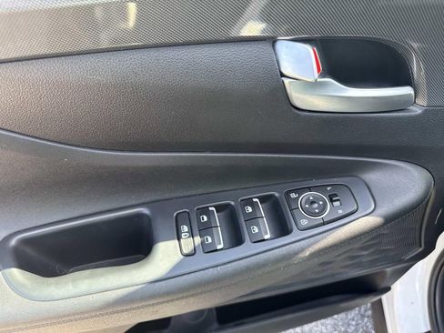 Used 2023 Hyundai Santa Fe SEL image 21