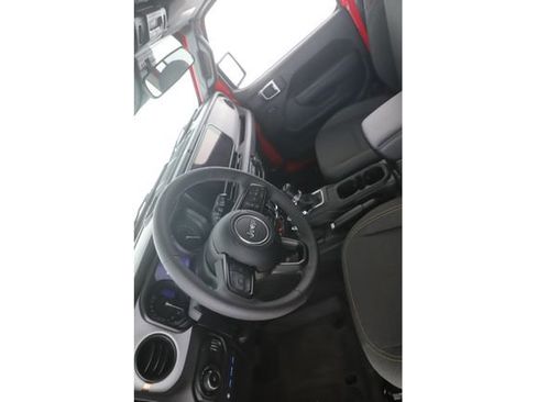 Used 2025 Jeep Wrangler Willys 4xe image 17