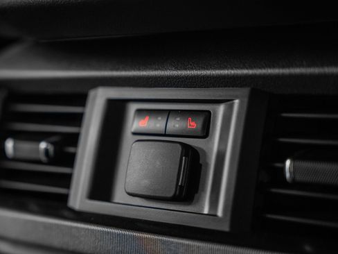 Certified 2022 Ford F150 Platinum w/ FX4 Off-Road Package image 40