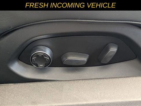 Used 2022 Chevrolet Corvette Stingray Premium Cpe w/ Engine Appearance Package image 12