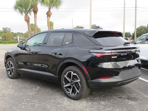 New 2026 Chevrolet Equinox EV LT image 6