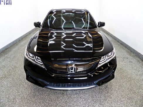 Used 2016 Honda Accord EX image 2