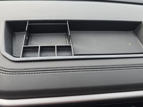 Used 2021 Volkswagen Atlas SE image 19