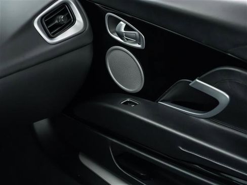 Used 2019 Aston Martin DB11 Base image 28