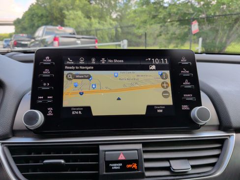 Used 2020 Honda Accord Touring image 17